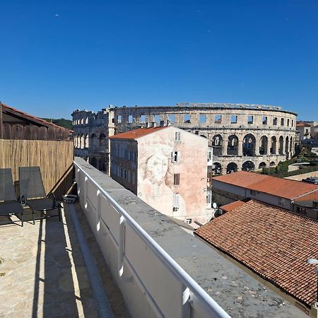 Terrace Dream View Over Amphitheatre Pula Luaran gambar